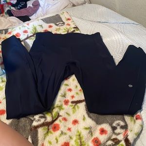 Lulu lemon size six running leggings with pockets
